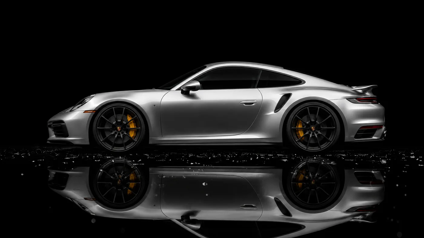 Porsche 911 argentée, reflet miroir — detailing vapeur premium Mougins